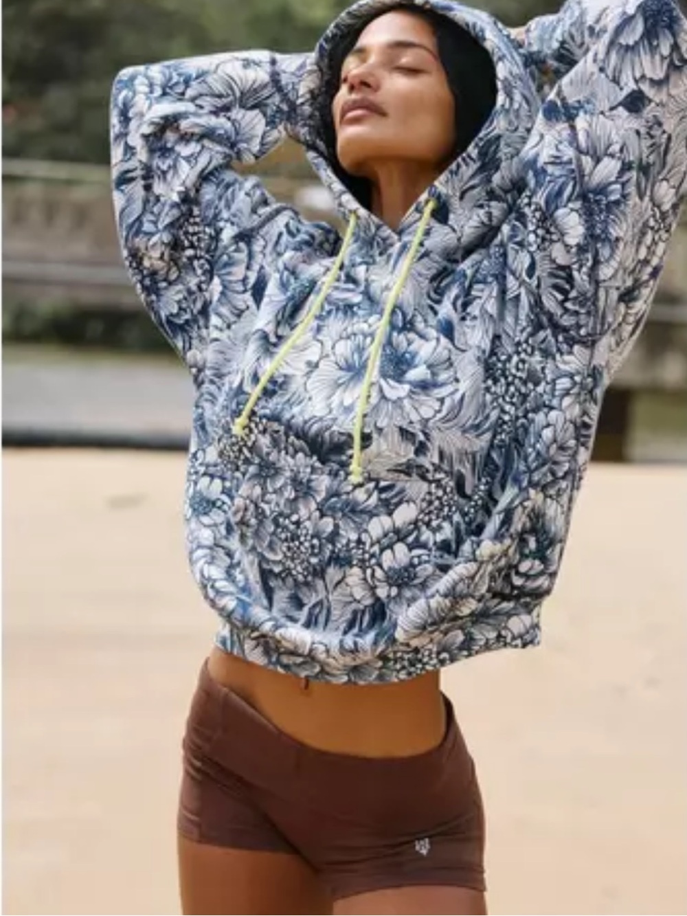 Free People Movemnt FINAL CALL PRINTED HOODIE IN WILD SIDE  AVY COMBO XS !!NWT!!